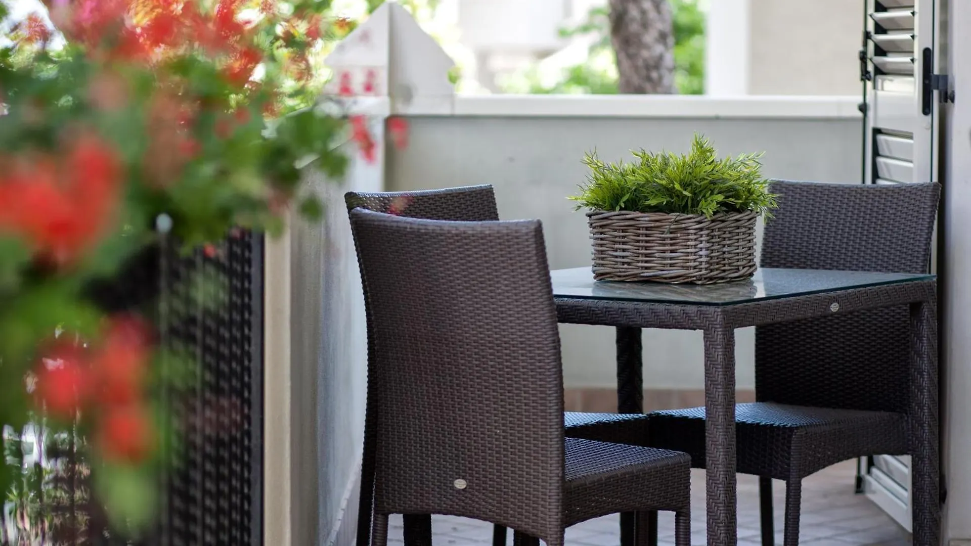 Residence Lungomare - Charming Apartments Riccione 4*,