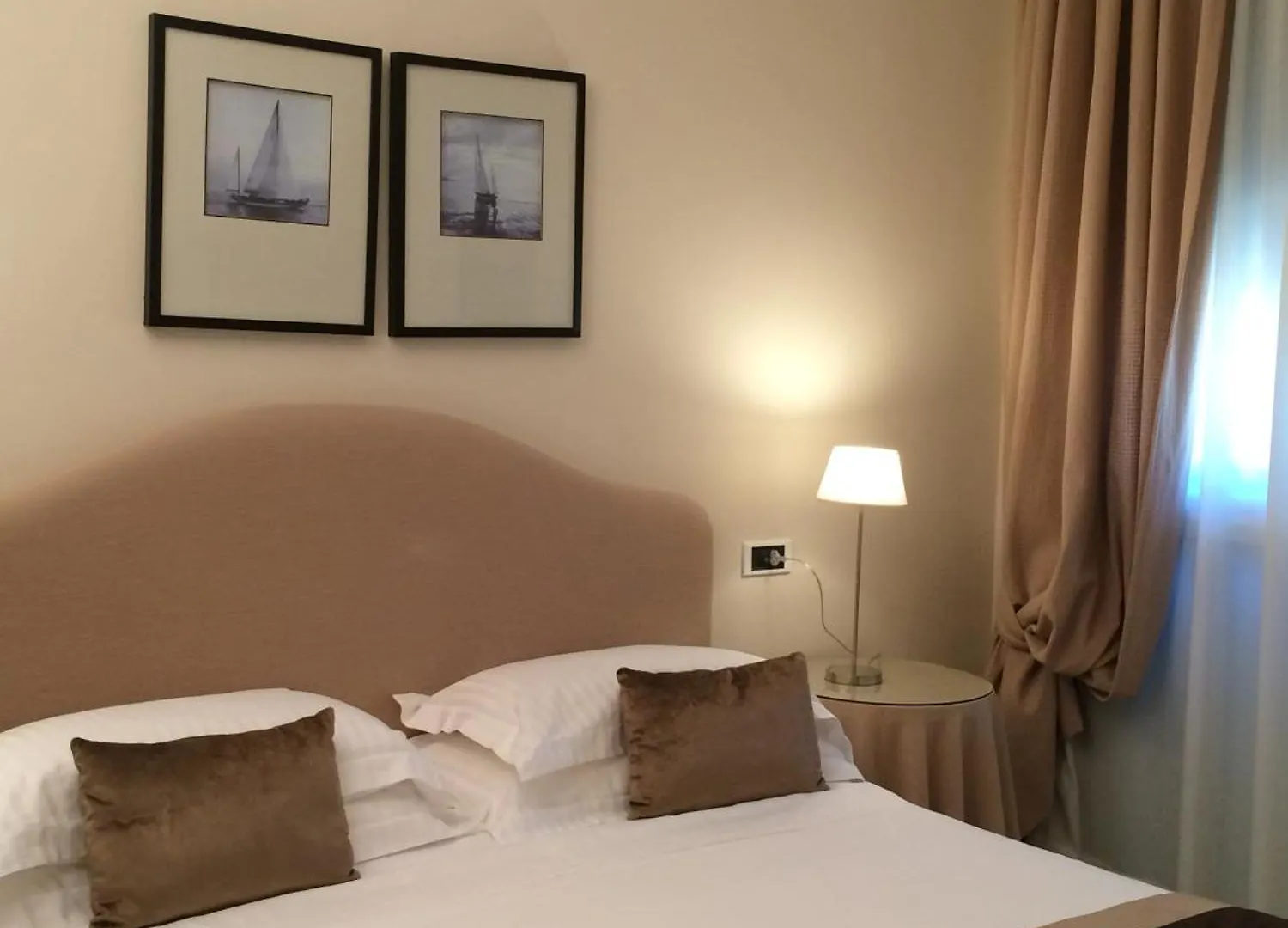 Residence Lungomare - Charming Apartments Riccione Aparthotel