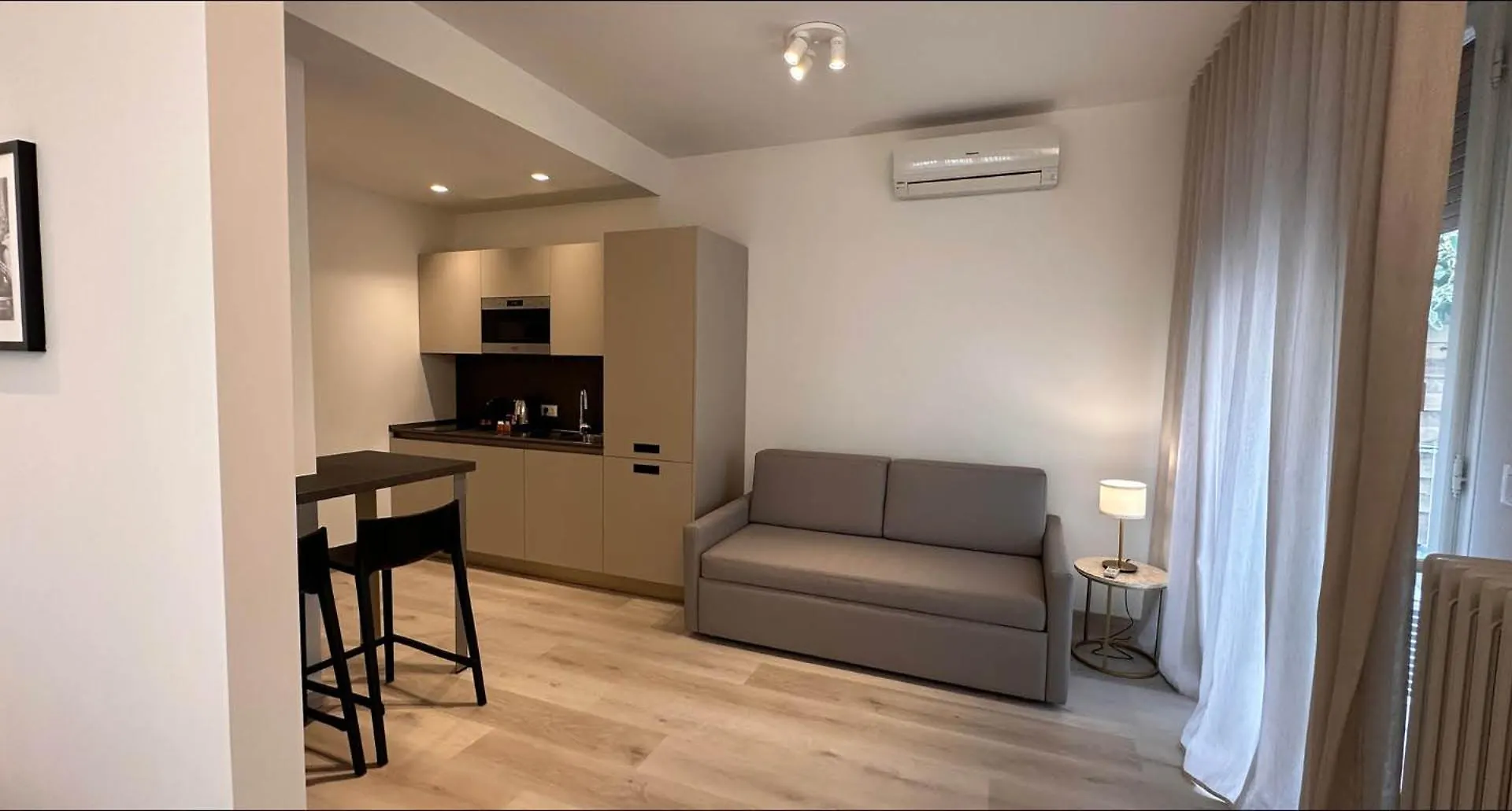 Residence Lungomare - Charming Apartments Riccione Aparthotel