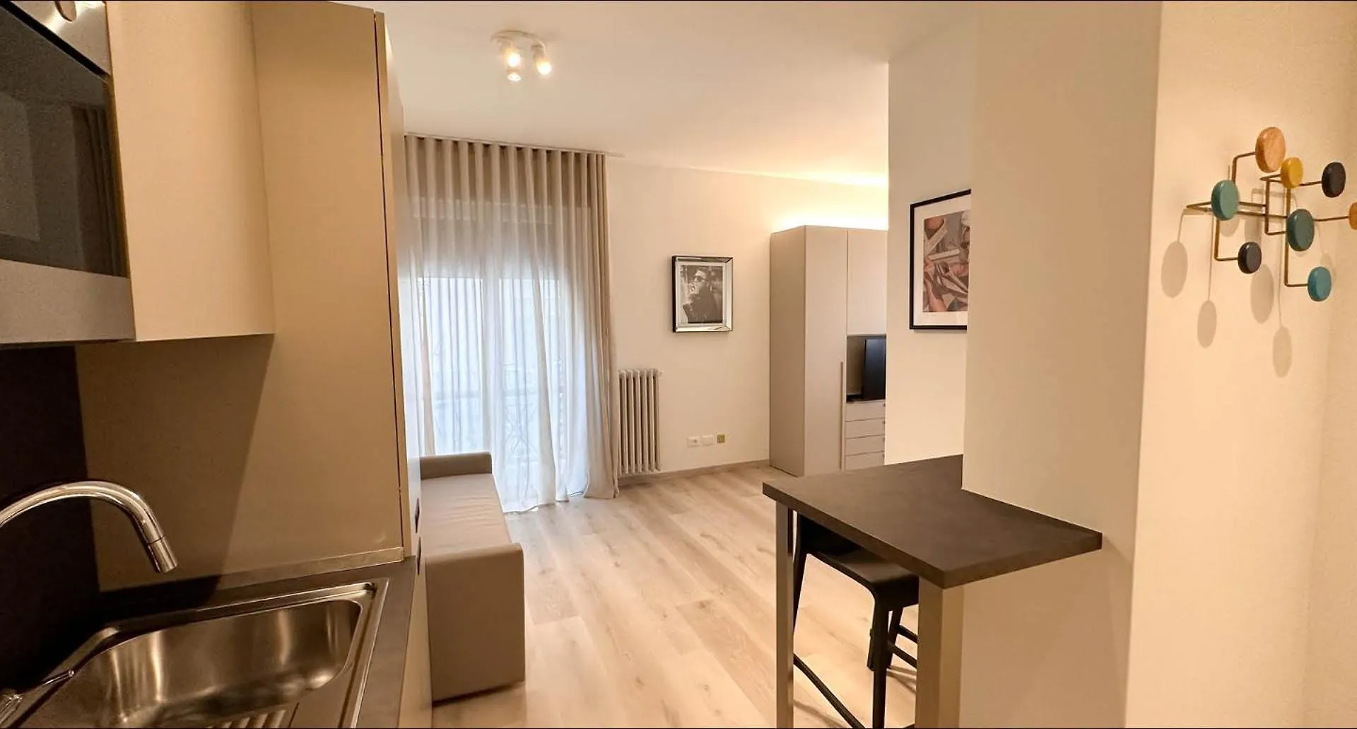 Aparthotel Residence Lungomare - Charming Apartments Riccione