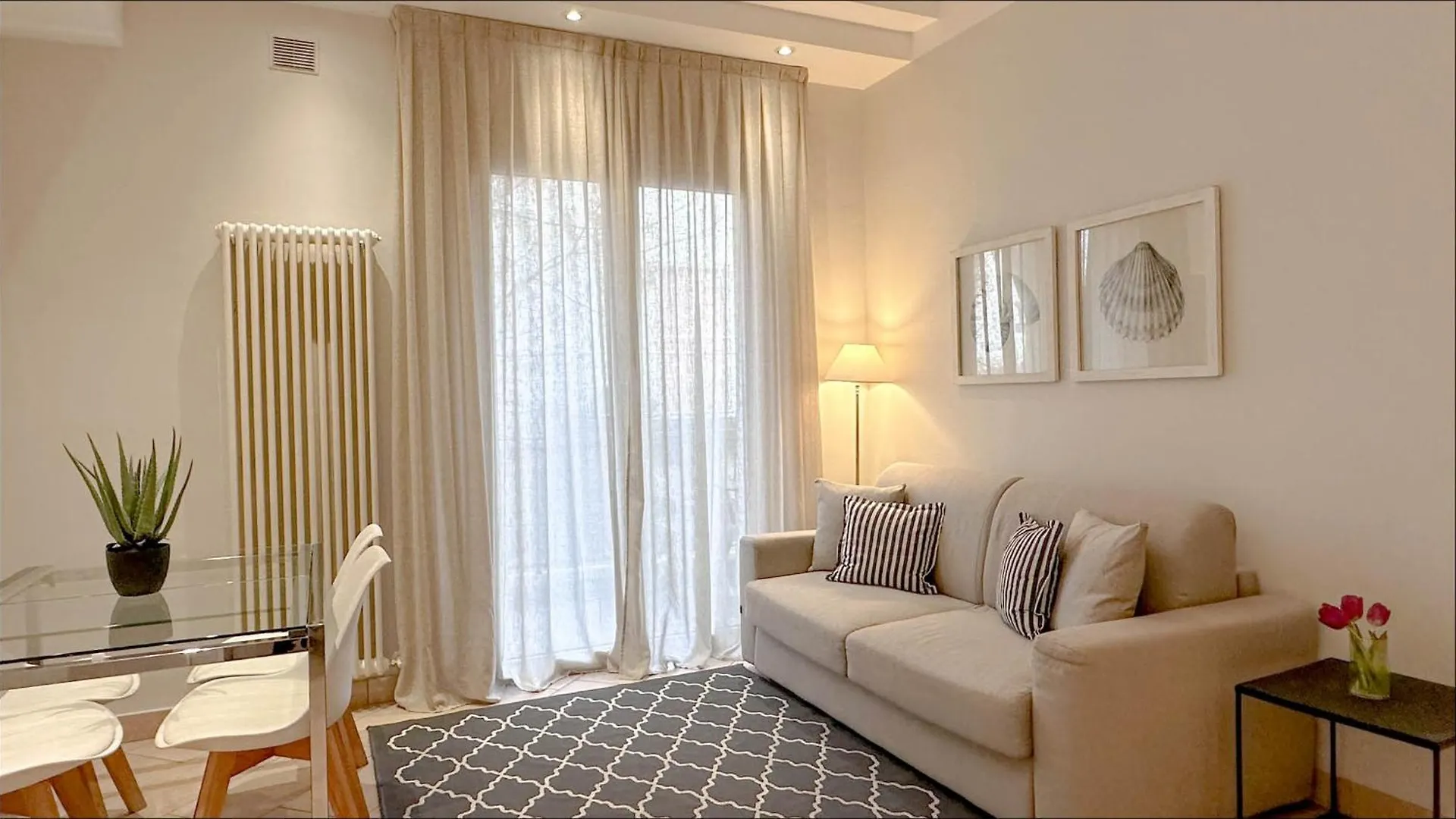 Residence Lungomare - Charming Apartments Riccione Italy