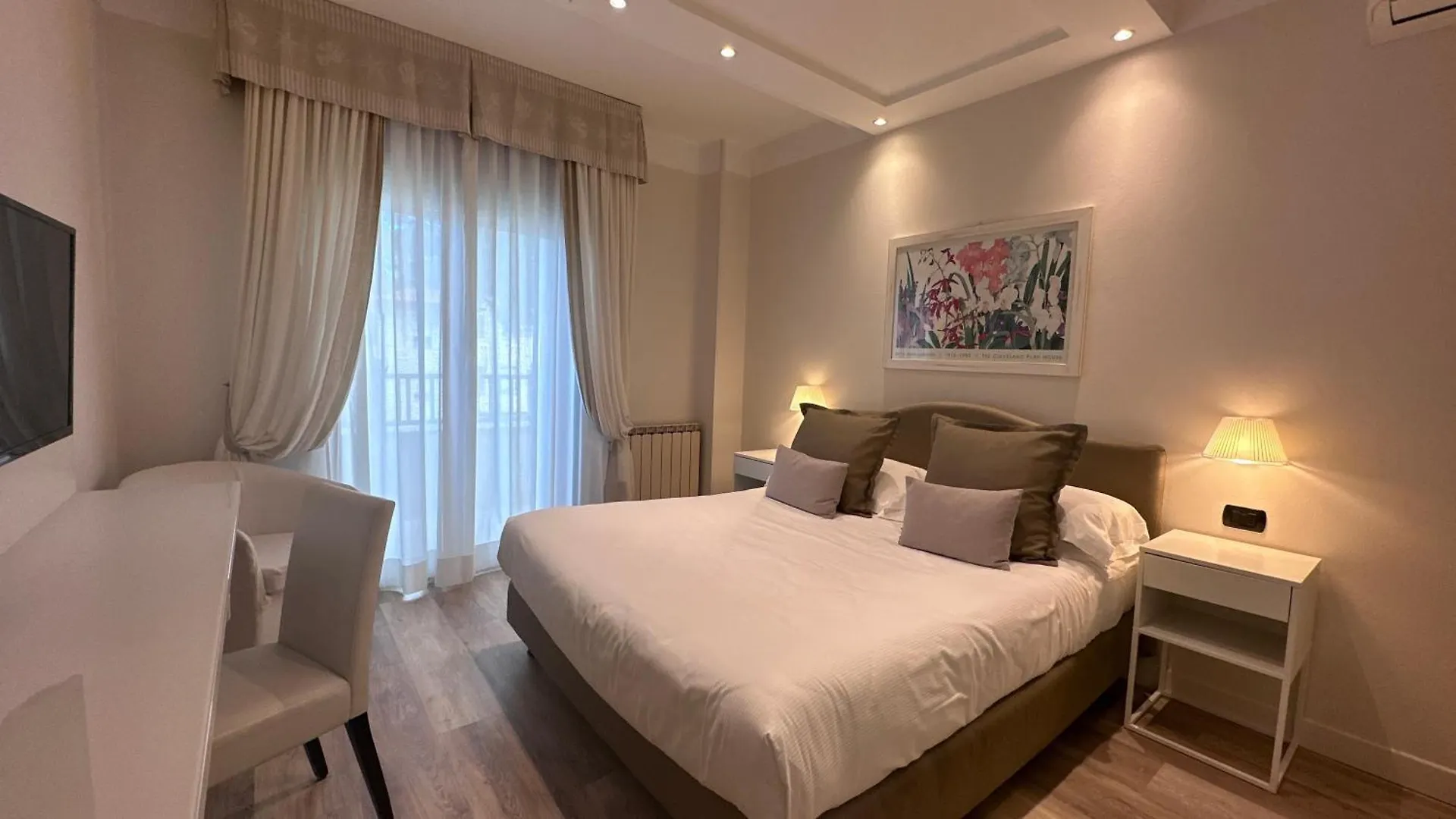 Residence Lungomare - Charming Apartments Riccione Italy