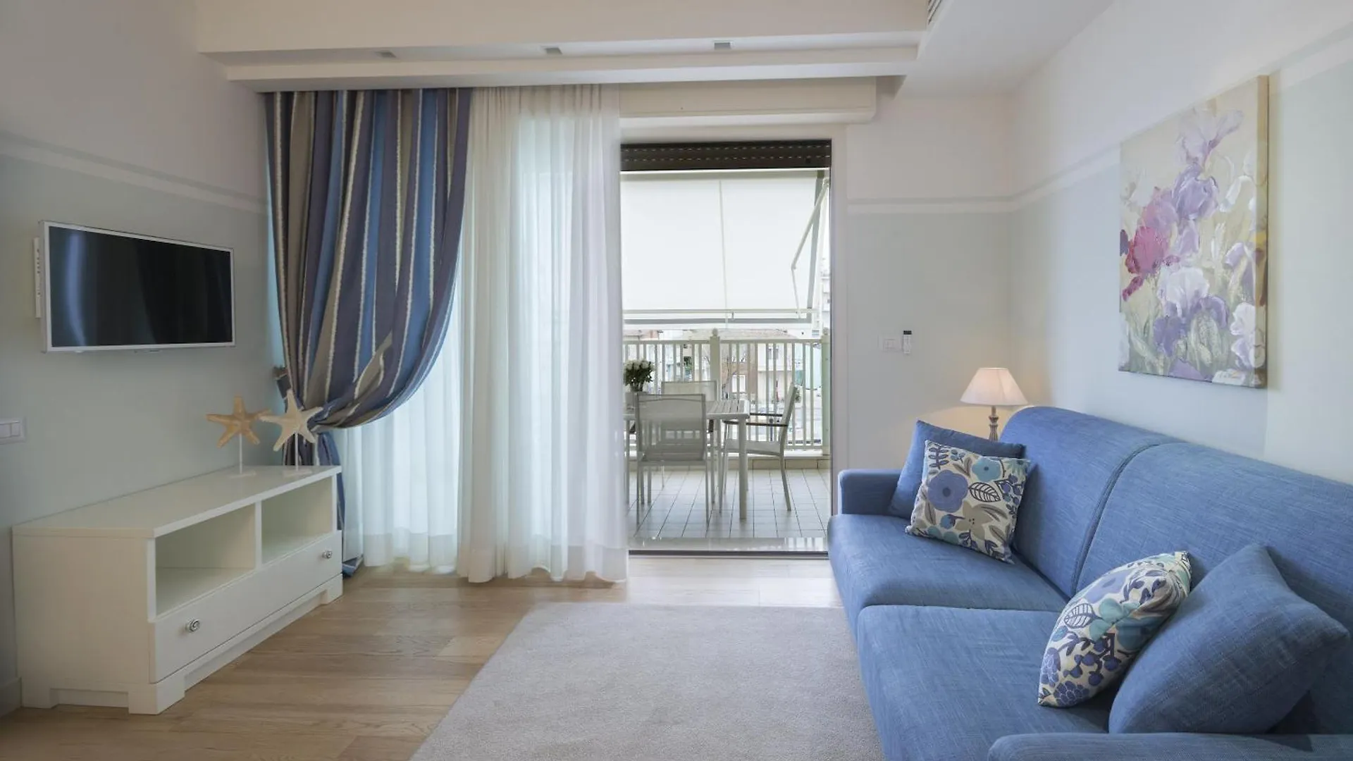 Residence Lungomare - Charming Apartments Riccione 4*,  Italy