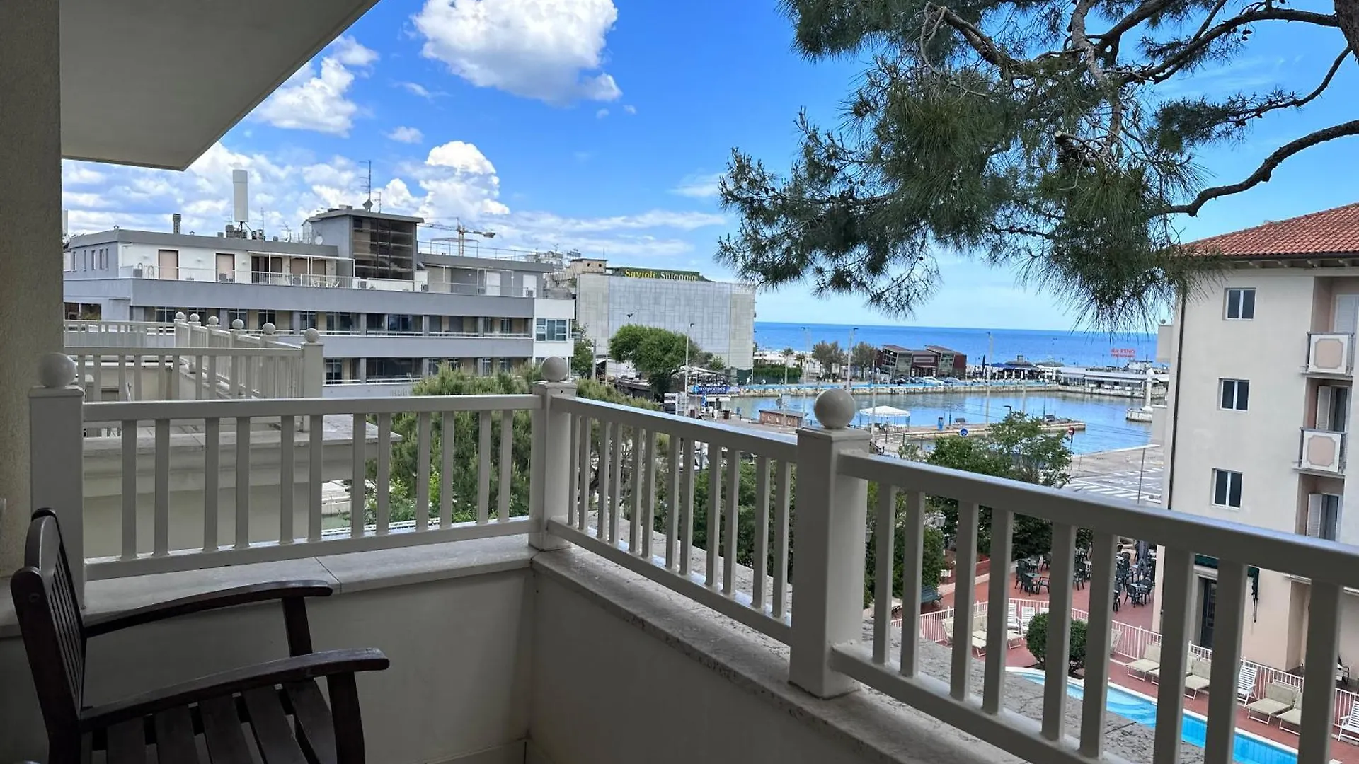 Residence Lungomare - Charming Apartments Riccione