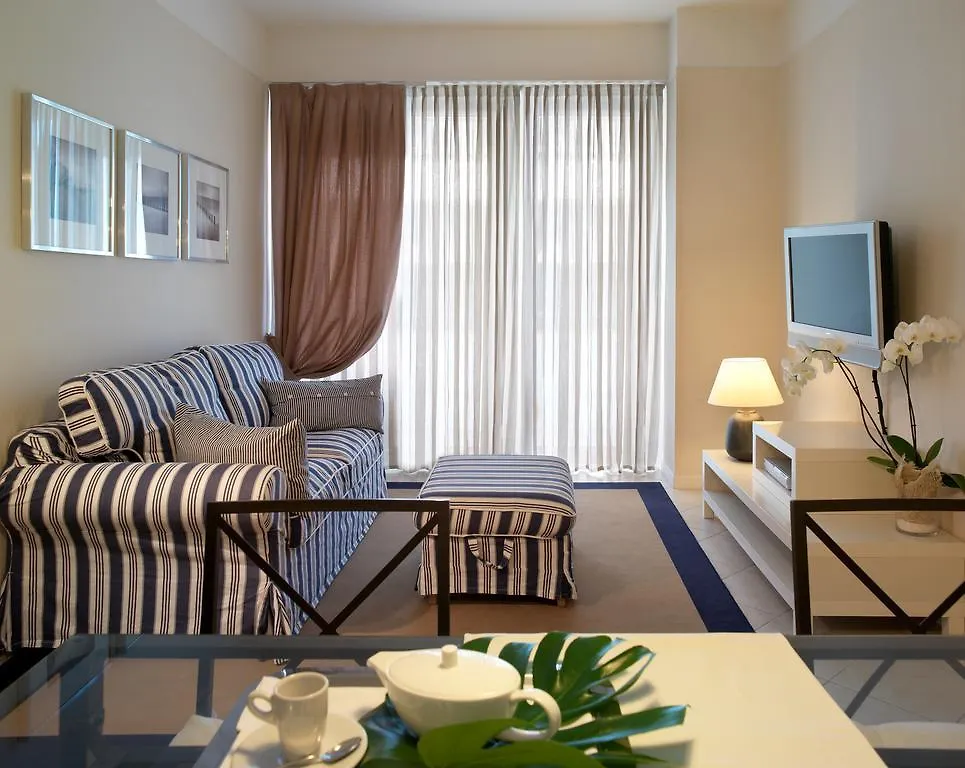Aparthotel Residence Lungomare - Charming Apartments Riccione