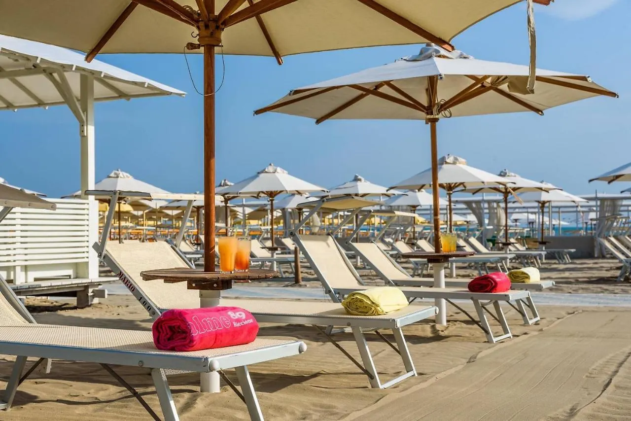 Residence Lungomare - Charming Apartments Riccione