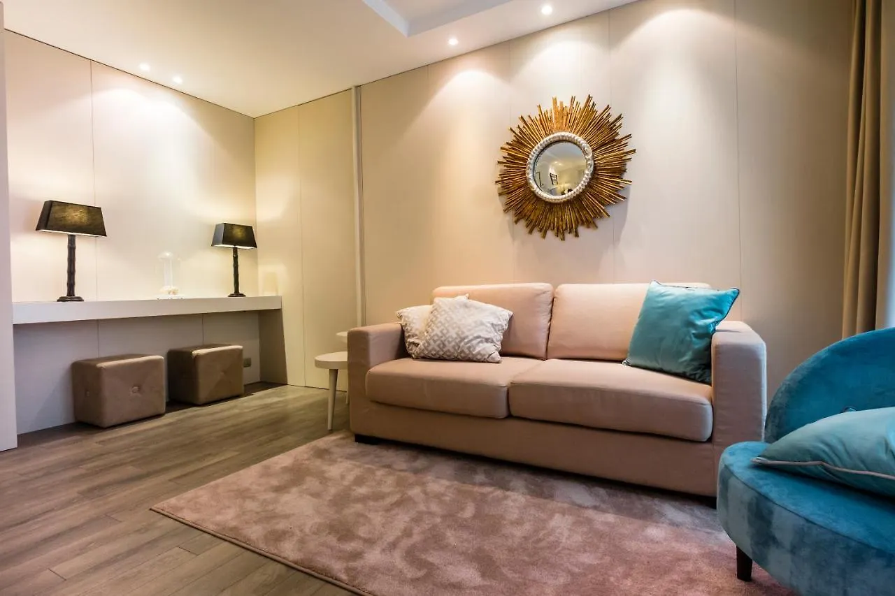 Residence Lungomare - Charming Apartments Riccione