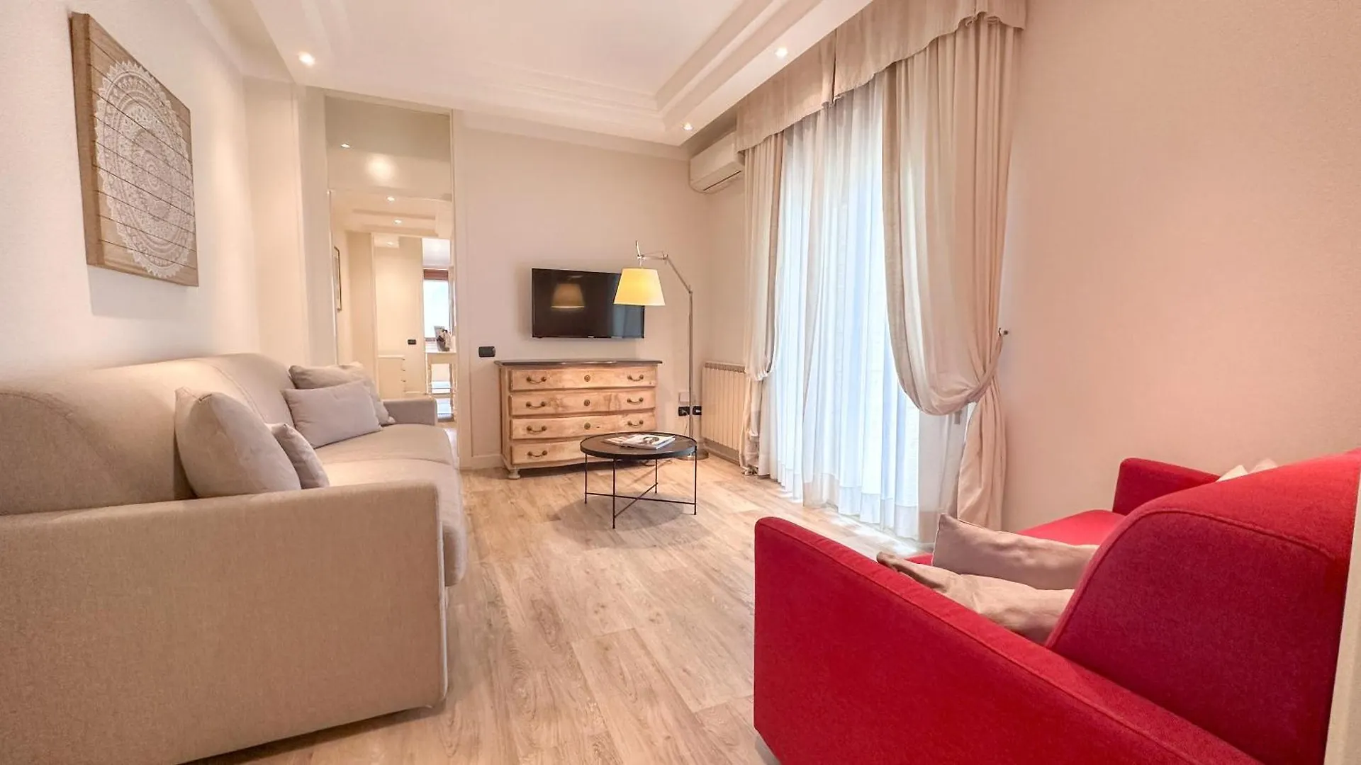 Residence Lungomare - Charming Apartments Riccione Aparthotel