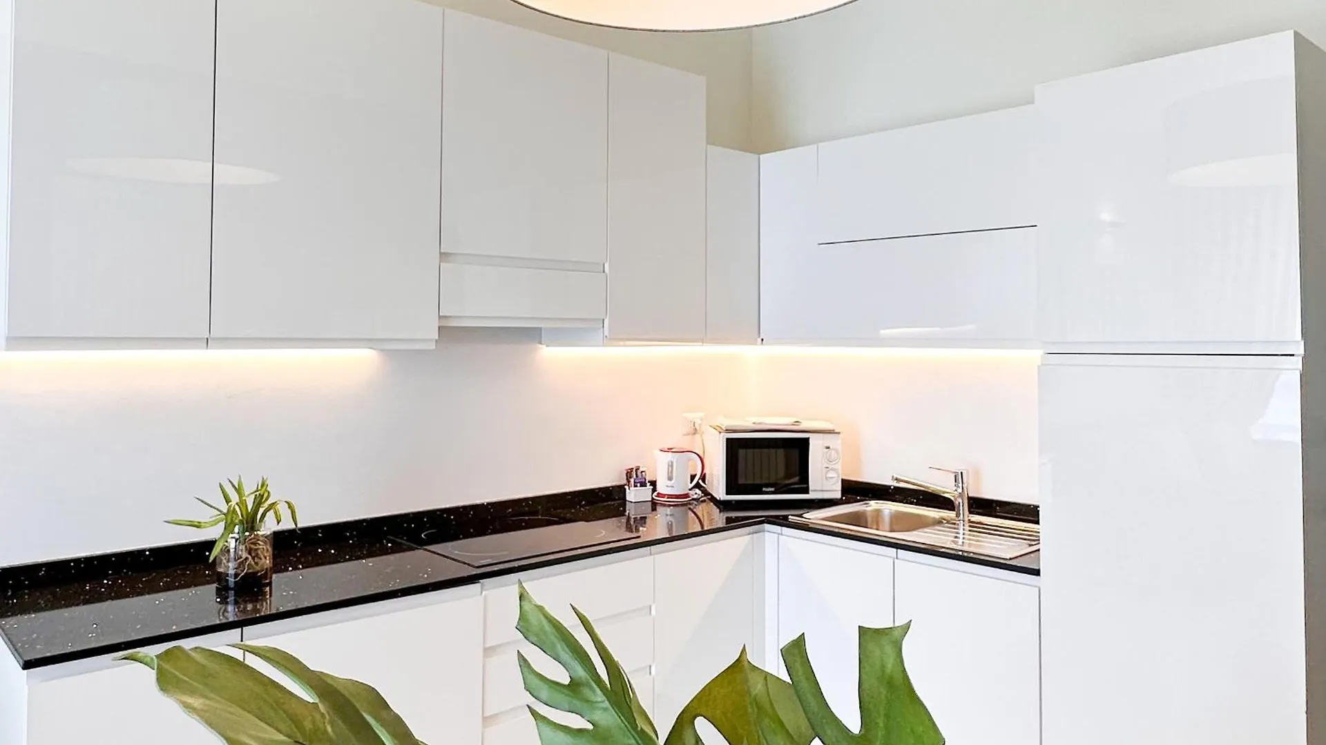 Residence Lungomare - Charming Apartments Riccione Italy