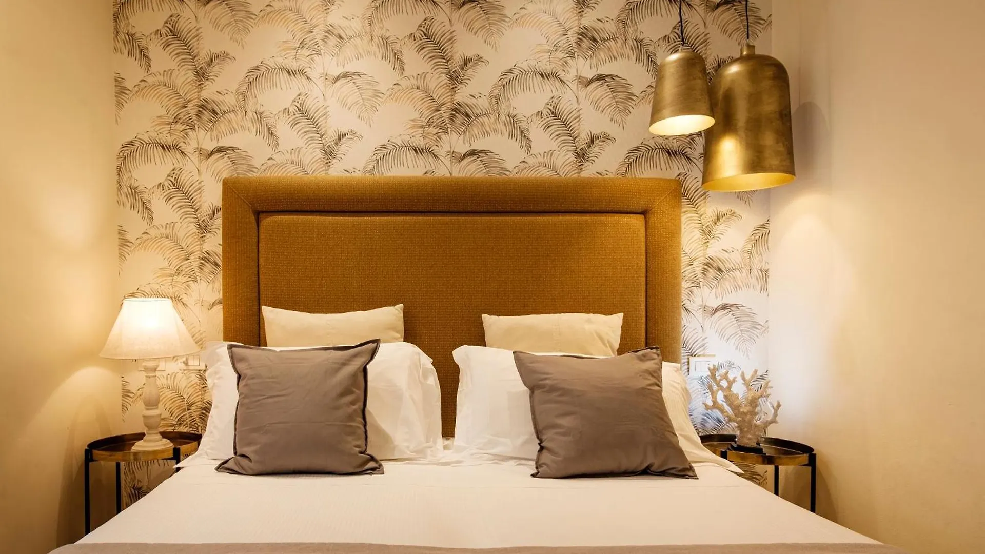 Aparthotel Residence Lungomare - Charming Apartments Riccione
