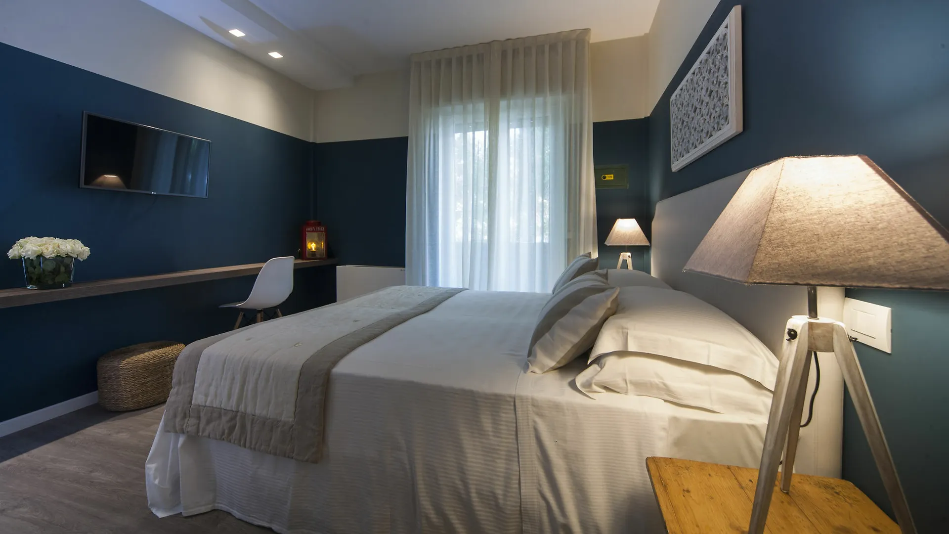 **** Aparthotel Residence Lungomare - Charming Apartments Riccione Italy
