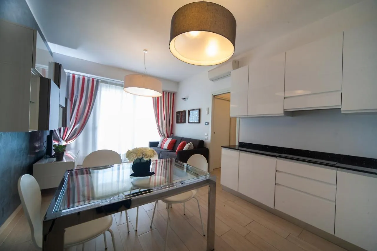 Residence Lungomare - Charming Apartments Riccione